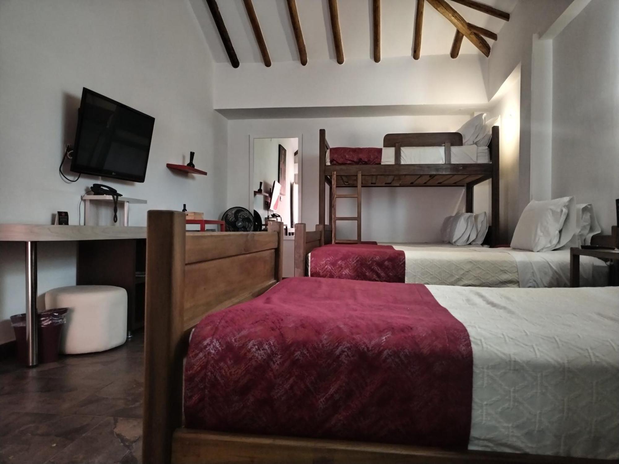 Hotel Capitan Ricaurte บียาเดเลย์บา ภายนอก รูปภาพ